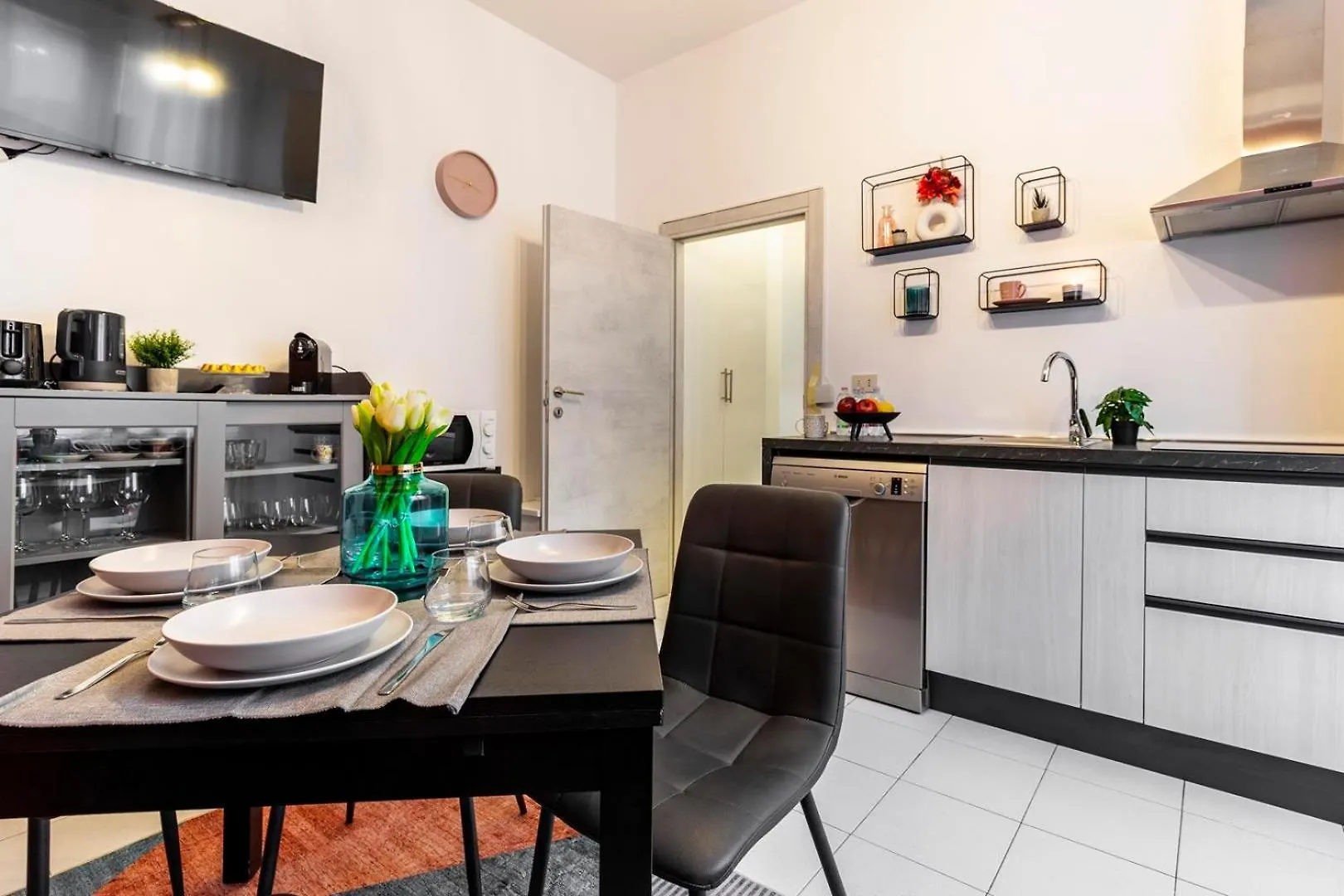 Como The Walls House A Pochi Passi Dal Centro Wi-Fi Ac Apartamento